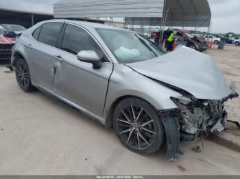  Salvage Toyota Camry