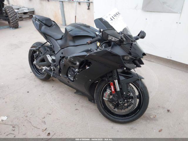 Salvage Kawasaki Zx1002