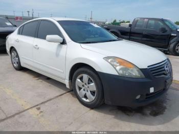  Salvage Nissan Altima