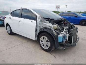  Salvage Nissan Versa