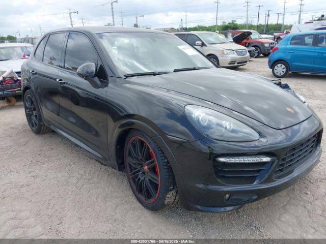  Salvage Porsche Cayenne