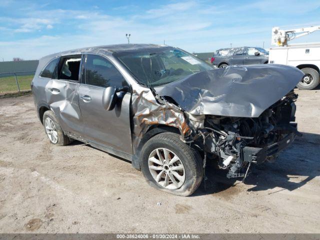  Salvage Kia Sorento