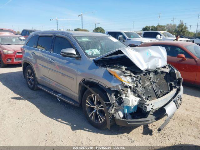  Salvage Toyota Highlander