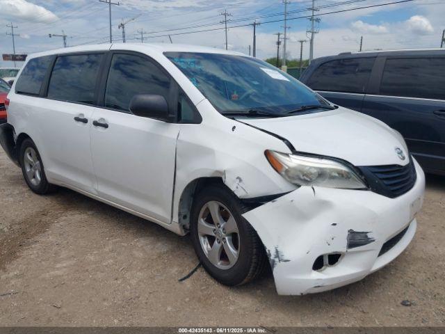  Salvage Toyota Sienna