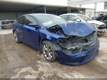  Salvage Chrysler 200