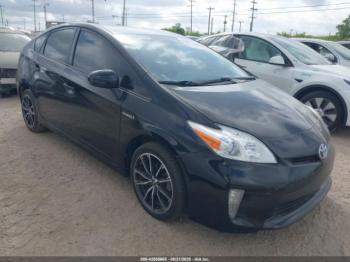  Salvage Toyota Prius