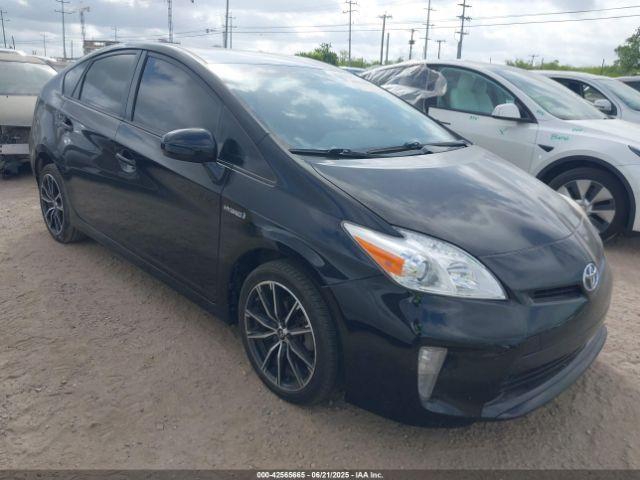  Salvage Toyota Prius