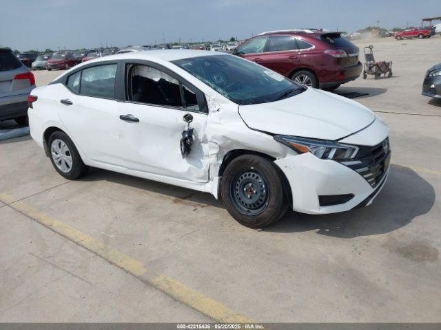  Salvage Nissan Versa
