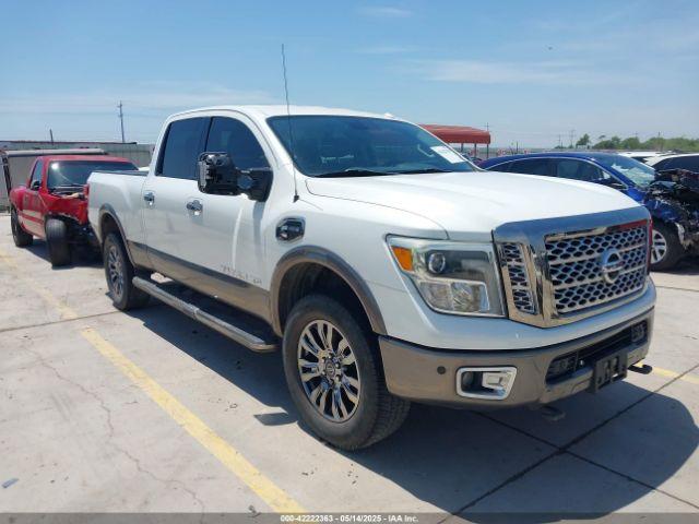  Salvage Nissan Titan