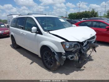  Salvage Dodge Grand Caravan