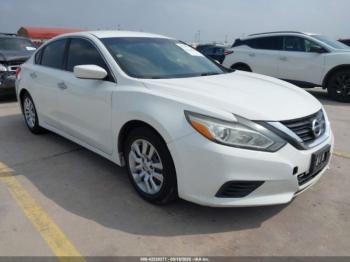  Salvage Nissan Altima
