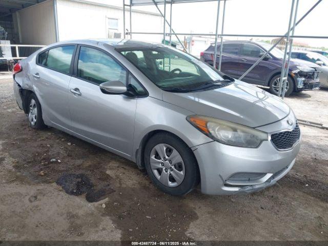  Salvage Kia Forte