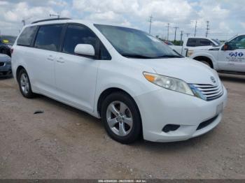  Salvage Toyota Sienna