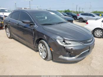  Salvage Chrysler 200