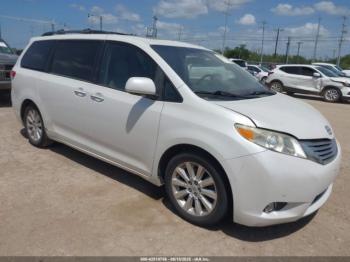  Salvage Toyota Sienna