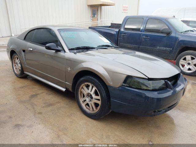  Salvage Ford Mustang