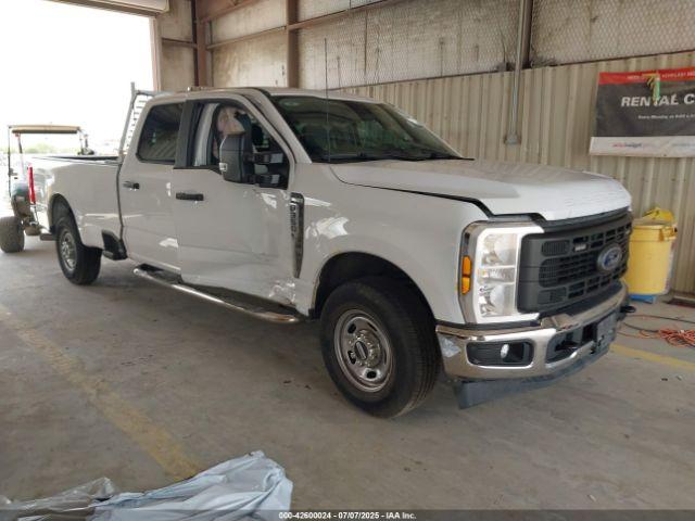  Salvage Ford F-350