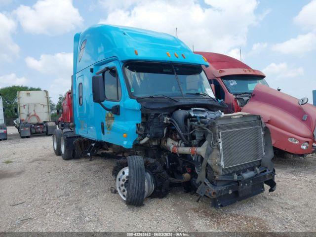  Salvage Freightliner Cascadia 125