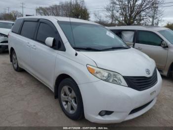  Salvage Toyota Sienna