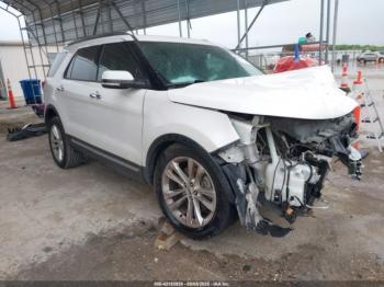  Salvage Ford Explorer