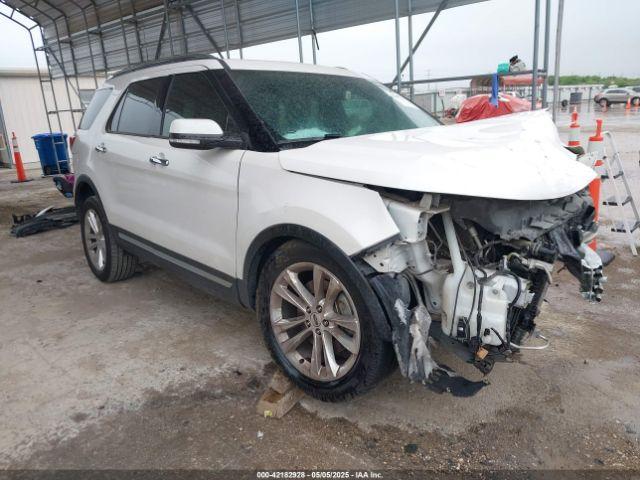  Salvage Ford Explorer