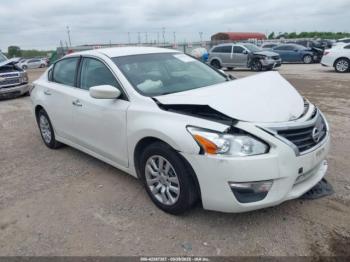  Salvage Nissan Altima