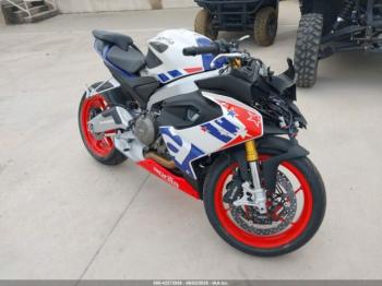  Salvage Aprilia Rs