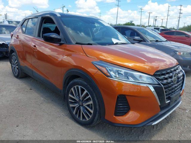  Salvage Nissan Kicks