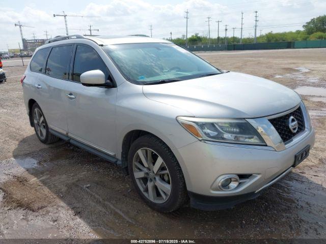  Salvage Nissan Pathfinder