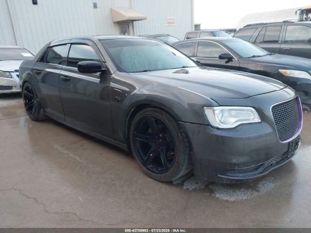  Salvage Chrysler 300