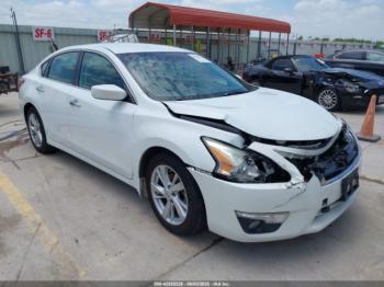  Salvage Nissan Altima