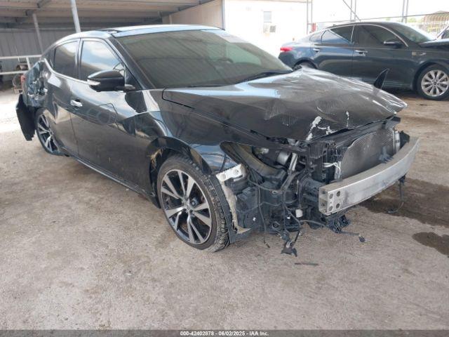  Salvage Nissan Maxima