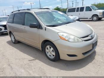  Salvage Toyota Sienna
