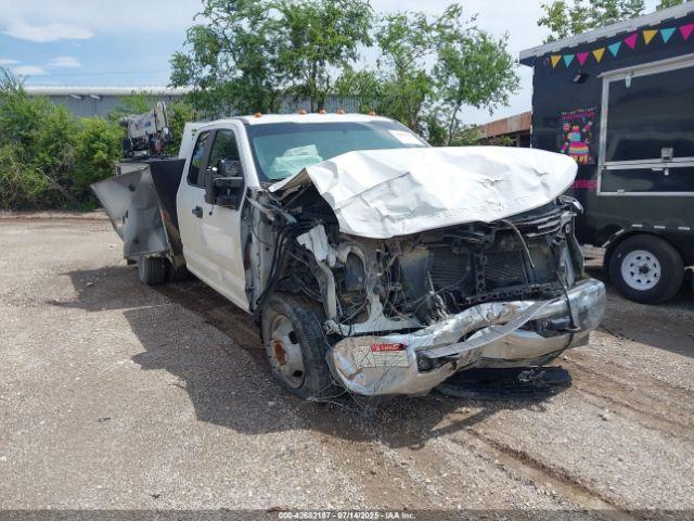  Salvage Ford F-350