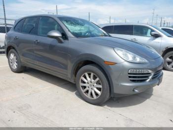  Salvage Porsche Cayenne