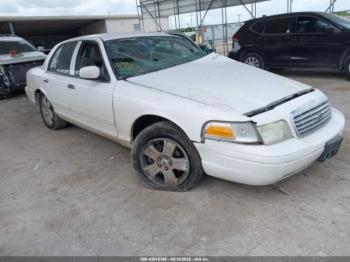  Salvage Ford Crown Victoria