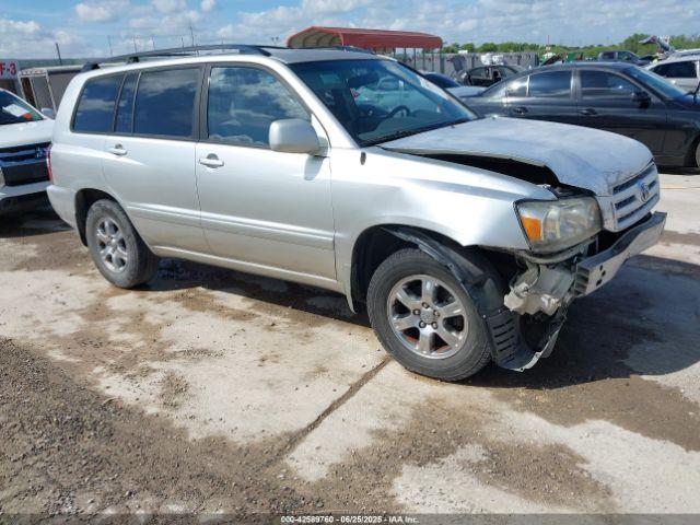  Salvage Toyota Highlander