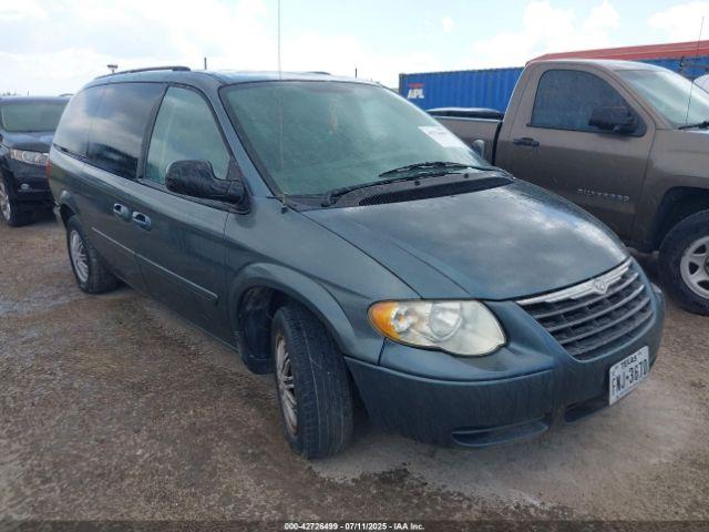 Salvage Chrysler Town & Country