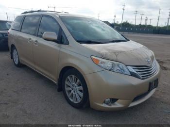  Salvage Toyota Sienna