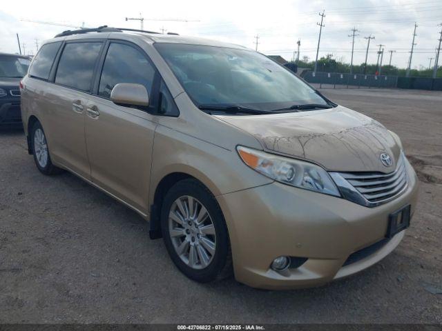  Salvage Toyota Sienna