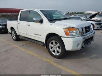  Salvage Nissan Titan