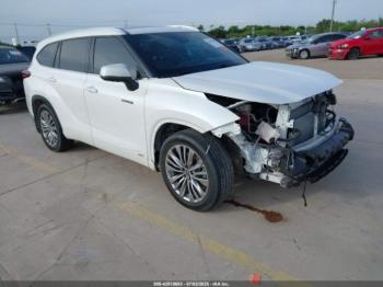  Salvage Toyota Highlander