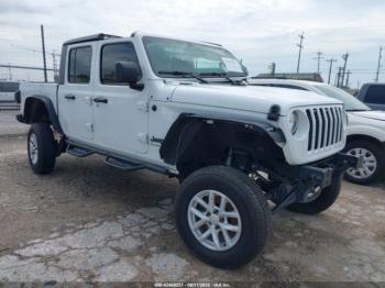  Salvage Jeep Gladiator