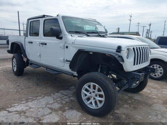  Salvage Jeep Gladiator