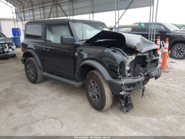  Salvage Ford Bronco