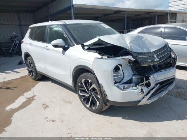  Salvage Mitsubishi Outlander