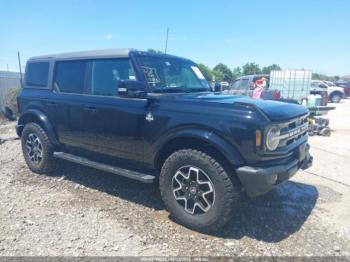  Salvage Ford Bronco