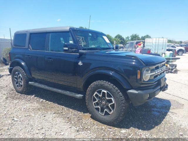  Salvage Ford Bronco
