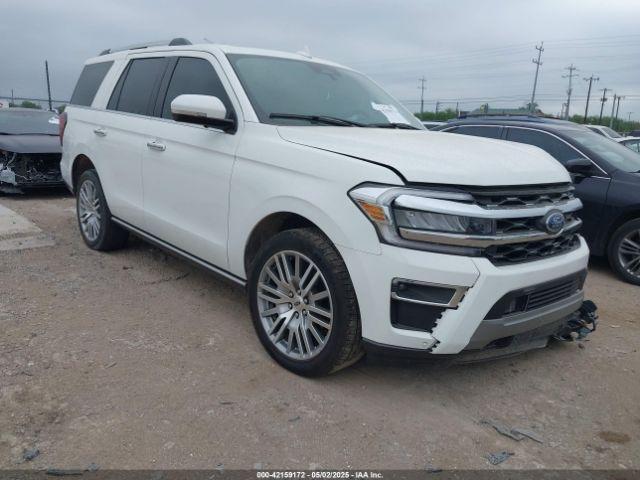  Salvage Ford Expedition