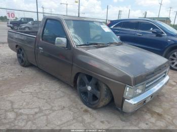  Salvage Nissan 4x2 Truck
